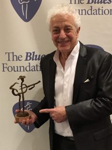 Doug MacLeod With 2017 Blues Music Award